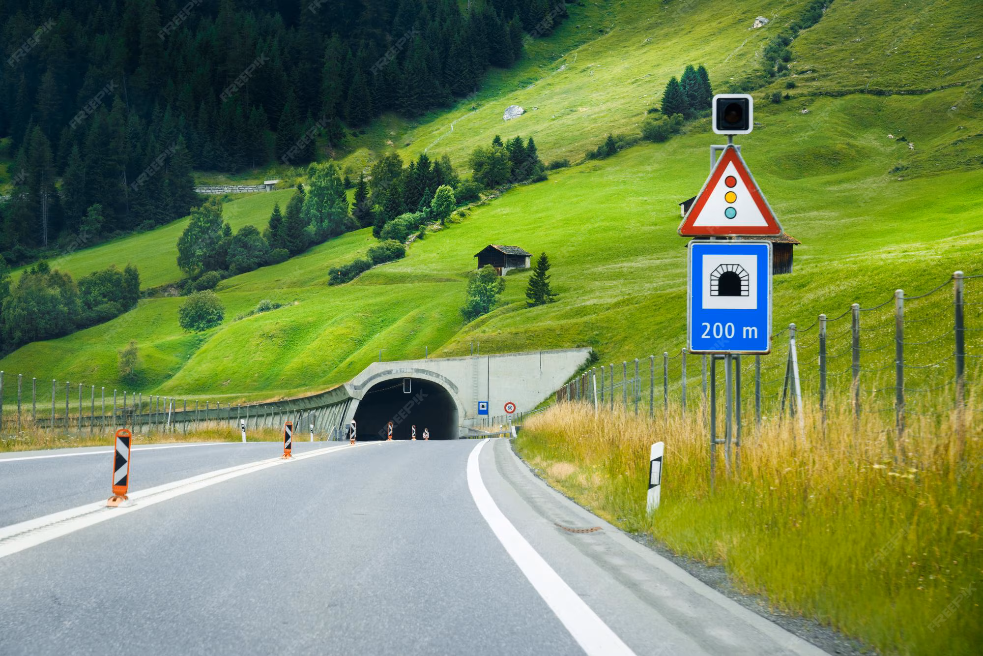 E-Vignette Schweiz: Digitaler Kauf für Ihre Reisefreiheit.